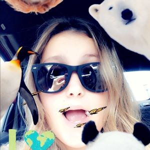 Meet your Posher, Isabella